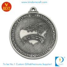 Heißer Verkauf kundengebundener antiker silberner Überzug-Zink-Legierungs-2D Fliegen-Medaille für Geschenk
